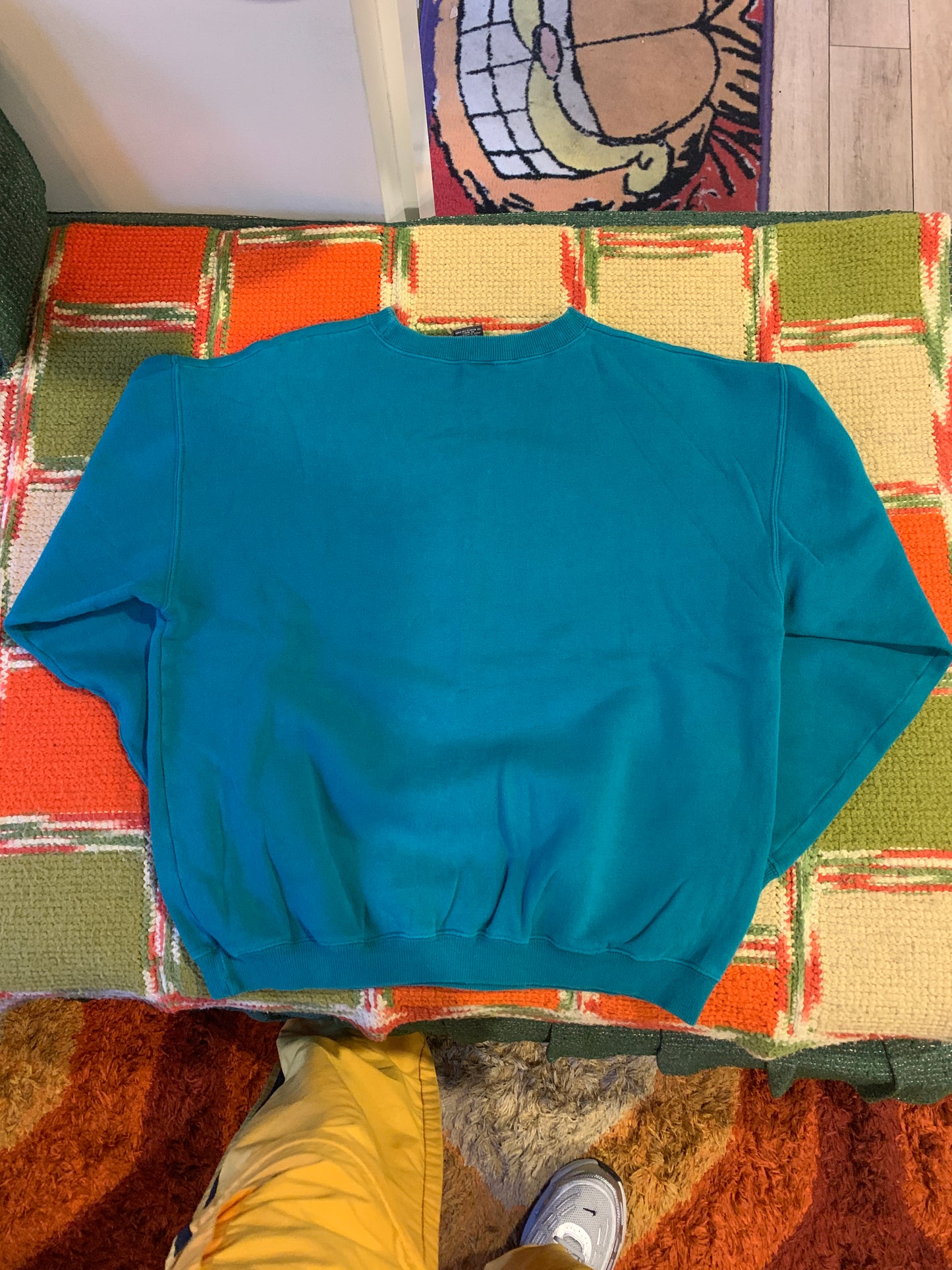 Tweety Crewneck (medium)